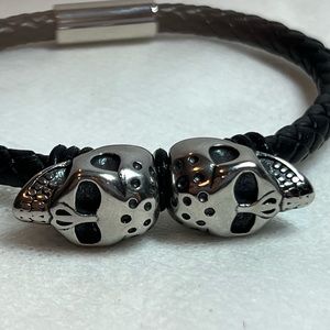 Trollbeads black leather bracelet magnetic clasp. Two Trollbeads skull beads.